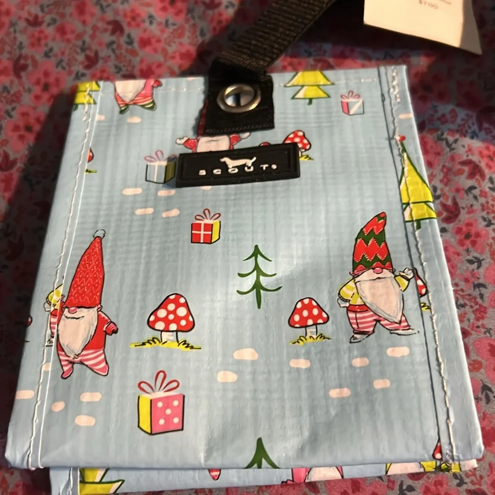 Scout Tiny and Mini Package Gift Bags Reusable Gnome for the Holidays Pattern - Picture 2 of 6